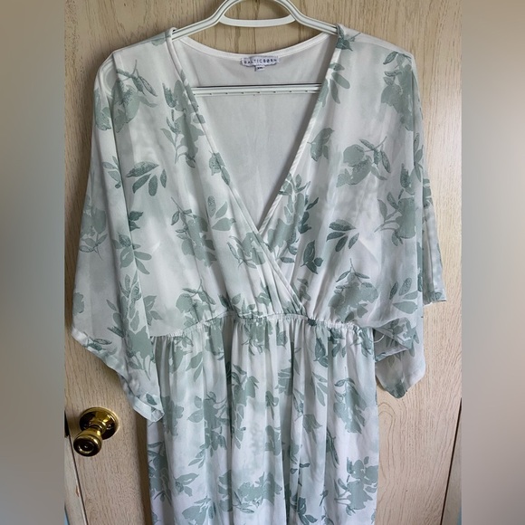 BALTIC BORN Kia Kimono Maxi Dress White with Sage Floral Sz XXL - Picture 3 of 12